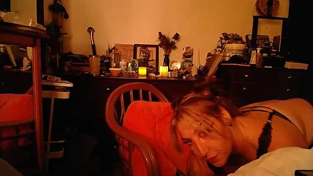 anja_peach