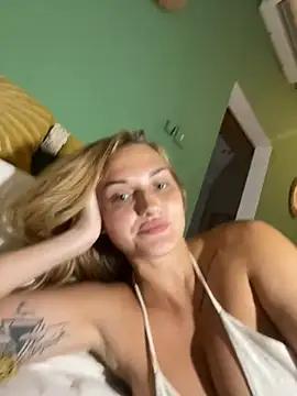 annie_blush14