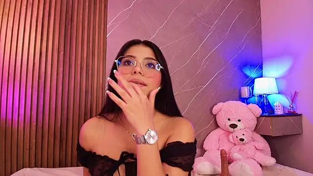 ariana_jhonson1