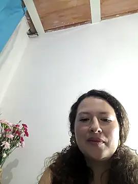 arinafox__