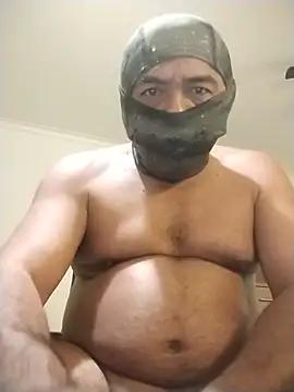 black121377