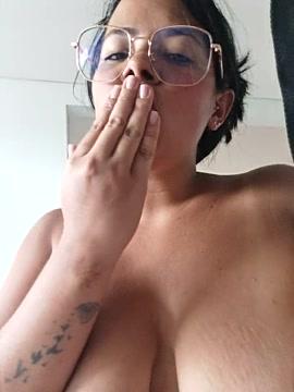 brianaa_cam28