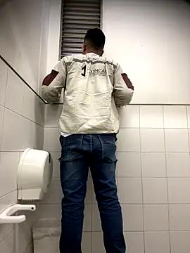 bruceelatin9