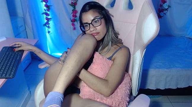 camila24-