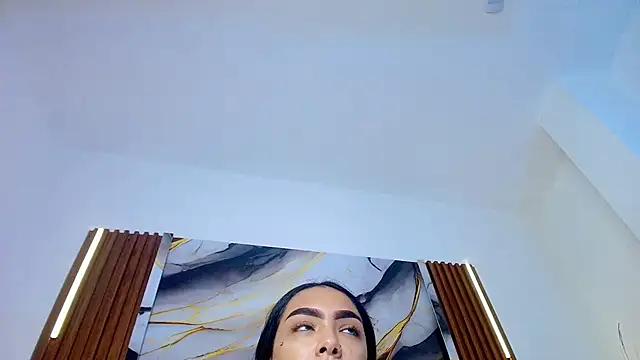 emiliqueen8