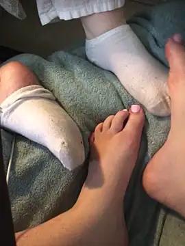 feetgirlsswe