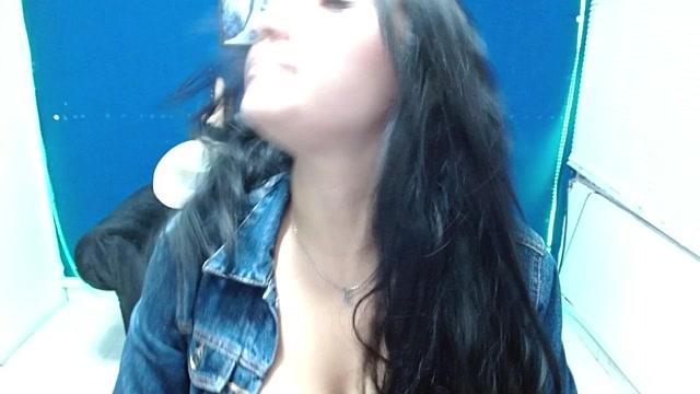 hannasuckboobs