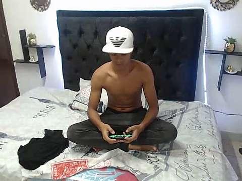 hotskinny_boy