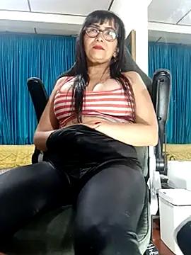 kelly_squirting