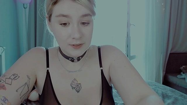 kitty_charli