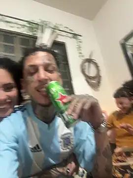 larihoots