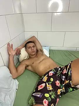 leobessler__