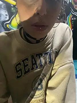 lilylouisee