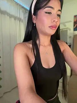 lina_pink