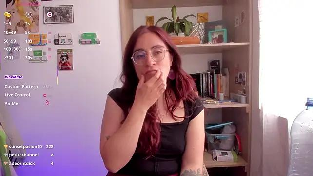 linda_giggle