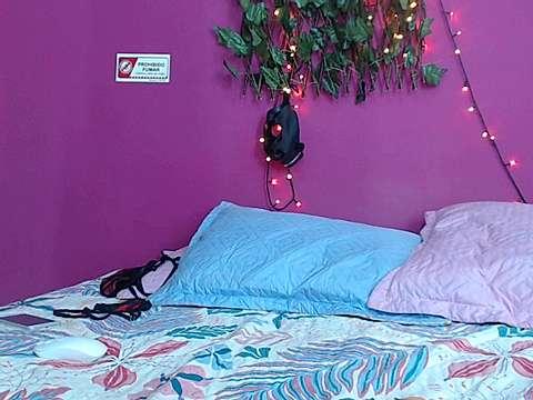lylyt_lovehot