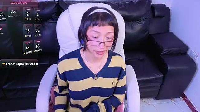 mia_bloom2