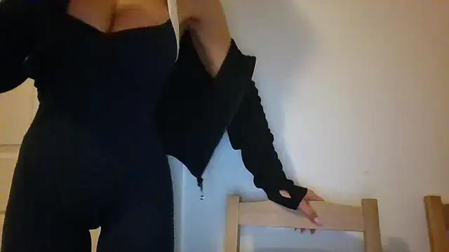 milaaa708