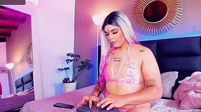 nahomii_sissy
