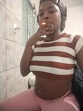 nanah_pretinha