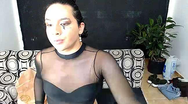 naomivuttton