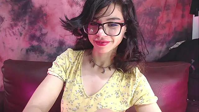 nia_lovely