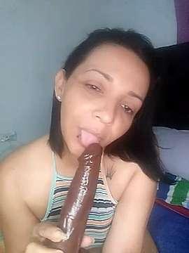 perla_kiss
