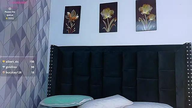 petitelittleebony