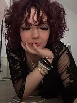 petitewhitebaee