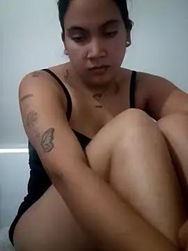 phoop_lilaa