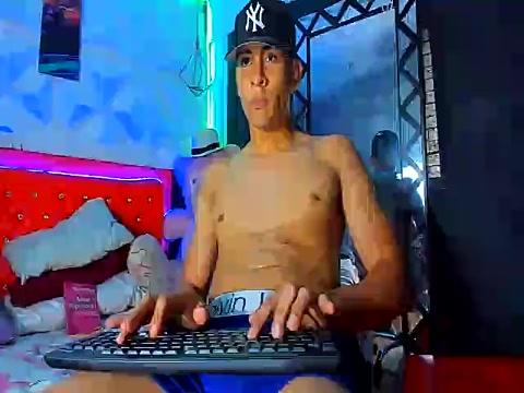 rojohornybig19