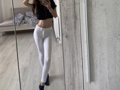 sexybrunette77