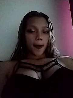shara_white