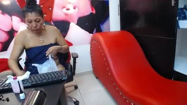 teresa_mature_49