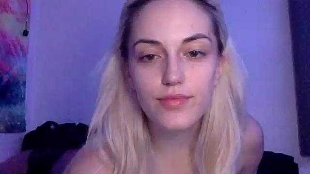 thebratnextdoorr