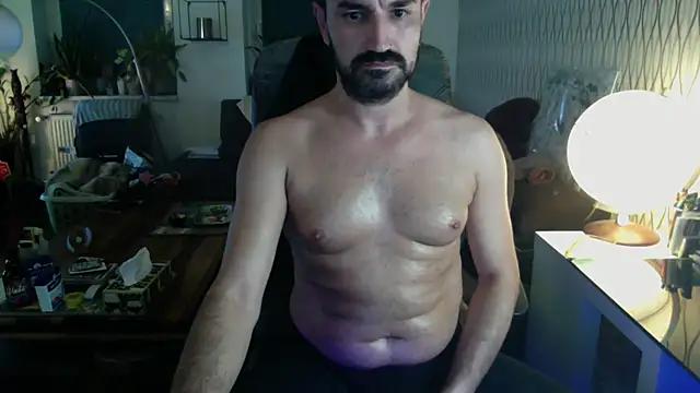 tomz0819