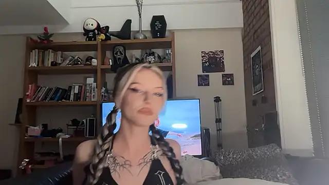 v4mpvixen