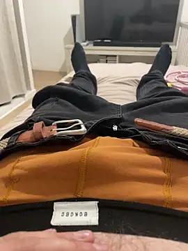 xCouplehot150x