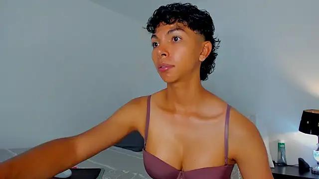 xhenisa_