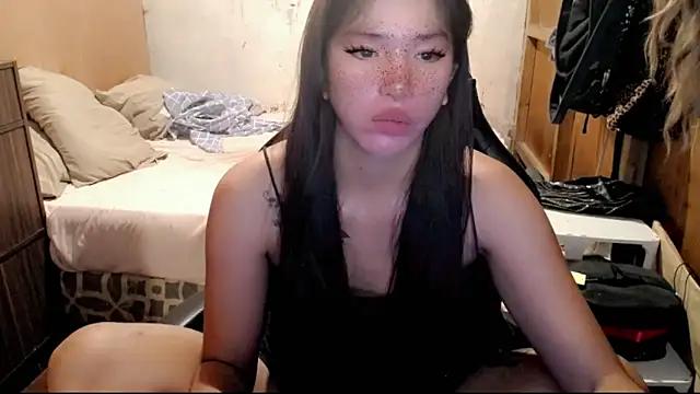 yanaleciousxx