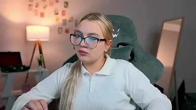 yourjullymoon